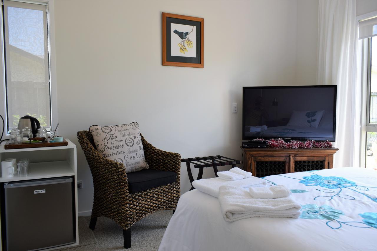 Paradise In Whitianga B&B Wells Place ภายนอก รูปภาพ